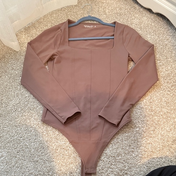 Abercrombie & Fitch Tops - Abercrombie & Fitch Women's Bodysuit in brown